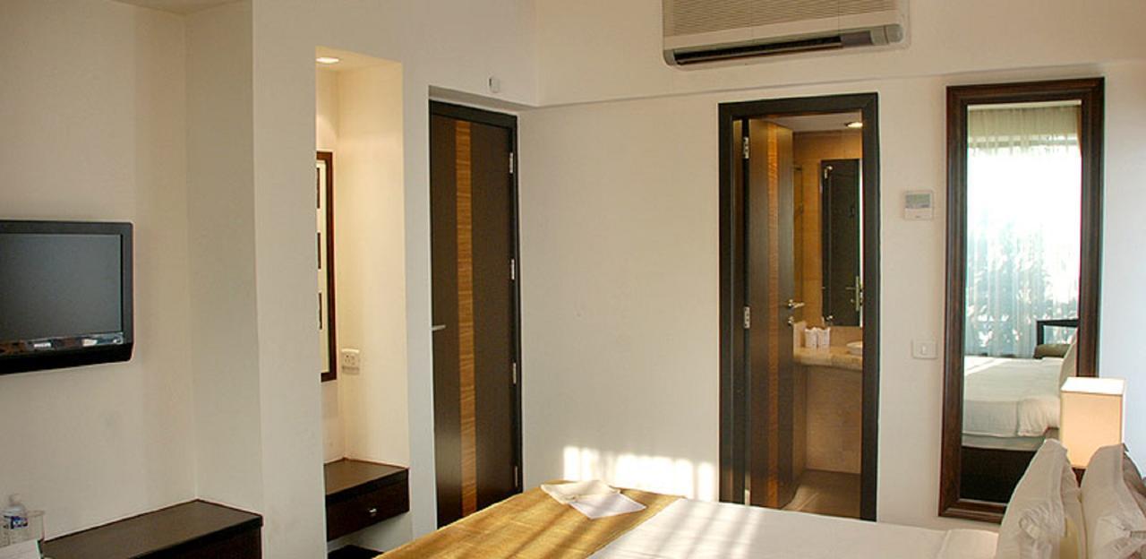 Hotel Metropole Kalküta Dış mekan fotoğraf